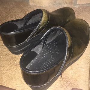 Sanita Clogs, Size 7 (38)